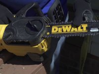 Elettrosega DeWalt XR FLEXVOLT 54V con barra Oregon da 40cm