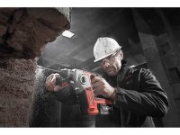 Tassellatore compatto SDS Milwaukee M18 BH-402C in Kit con 2 batterie