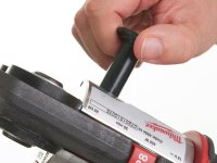 Pressatrice idraulica compatta Milwaukee M18 BLHPT in kit con ganasce TH 16-26