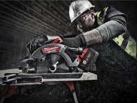 Sega circolare Milwaukee M18 CCS55-502X con 2 batterie 5.0Ah in valigetta