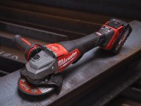 Smerigliatrice angolare Milwaukee M18 Fuel FHSAGO125VXPDB2 disco 125mm in Set