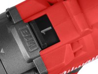 Trapano con percussione Milwaukee M18 Fuel FPD3 con 2 batterie, valigetta e 95 accessori