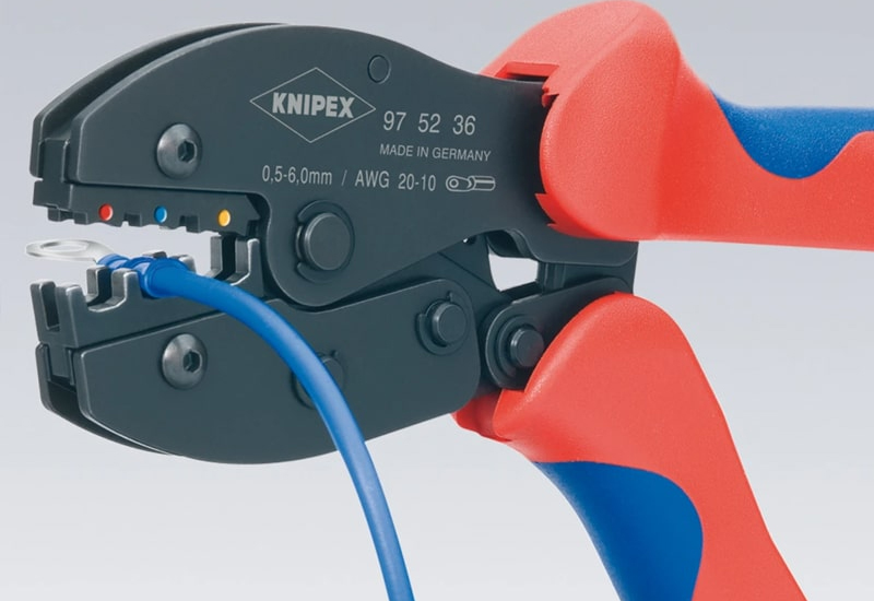 Dettaglio pinza crimpatrice PreciForce Knipex