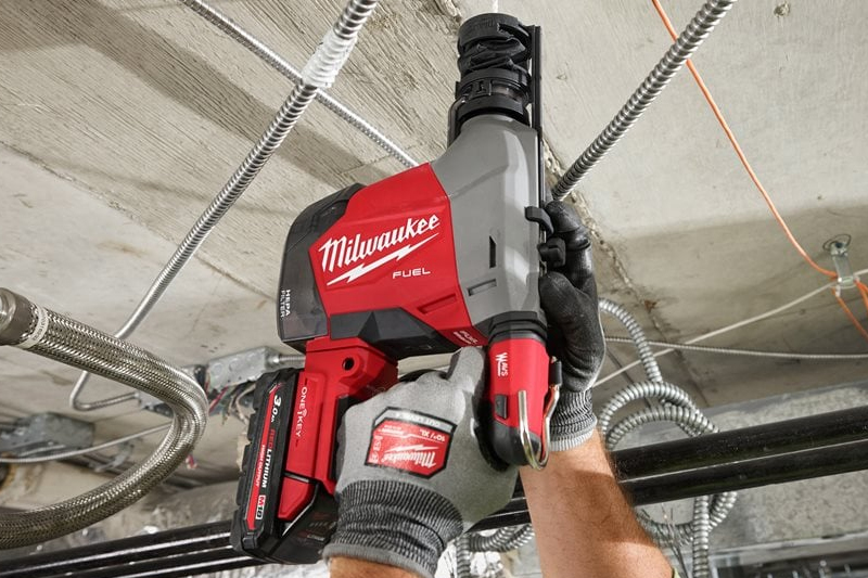 utilizzo tassellatore M18 Fuel FHAFOH16 Milwaukee