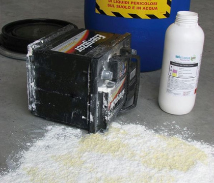 Kit assorbente e neutralizzante per acido solforico Airbank da 25L  [405002295]